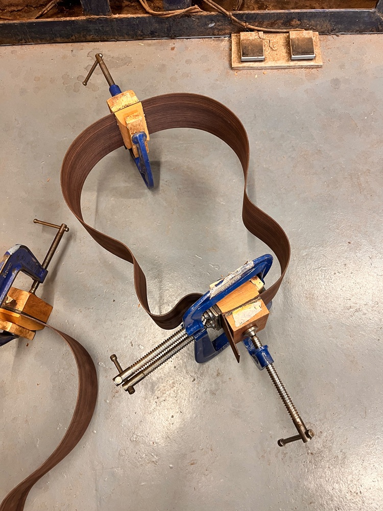 Rosewood Rim Gets Neck and Tail Block
