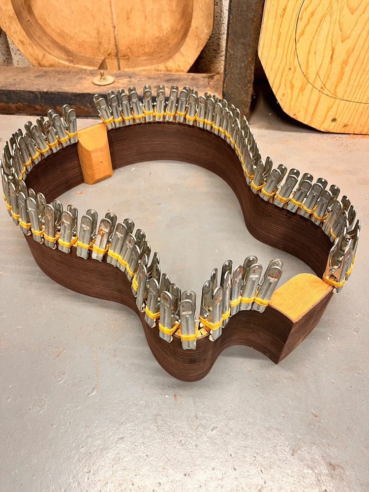 Rosewood Rim Gets Top Kerfing